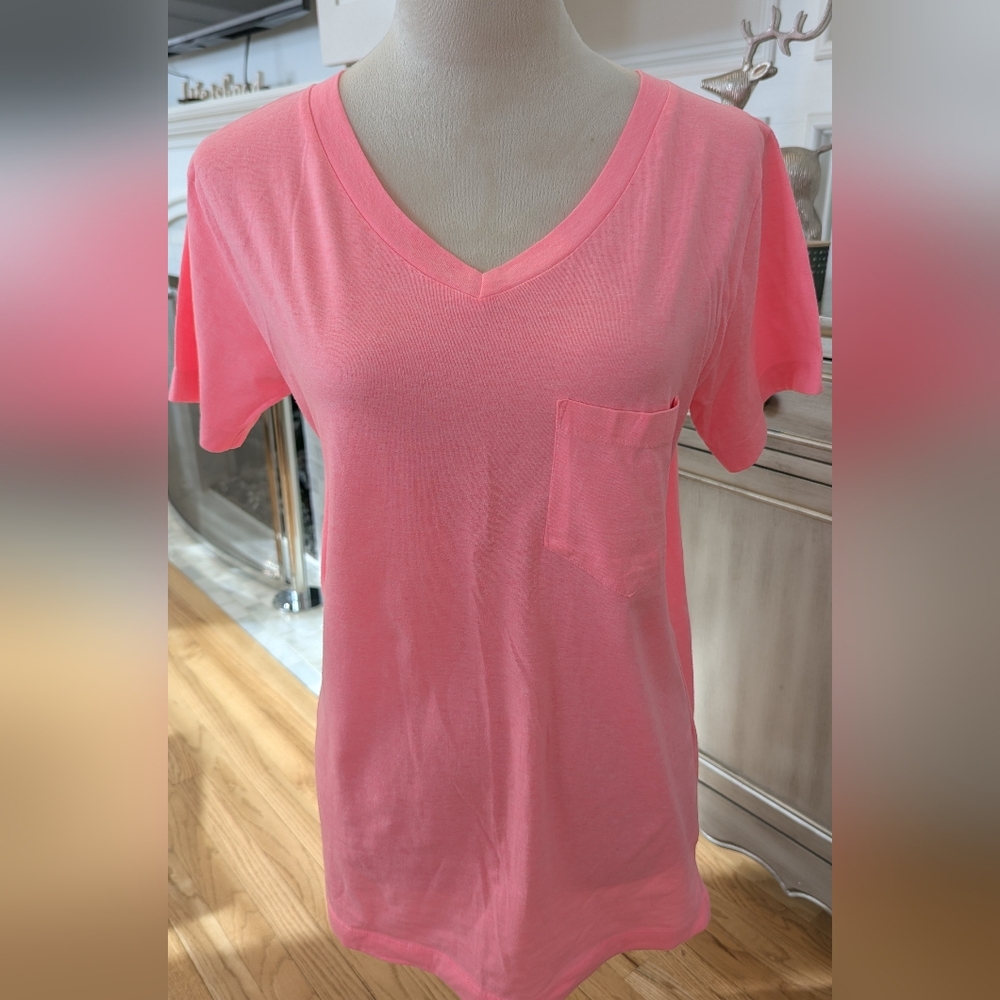 Exist Neon Bright Pink V-Neck Short Sleeve Tee